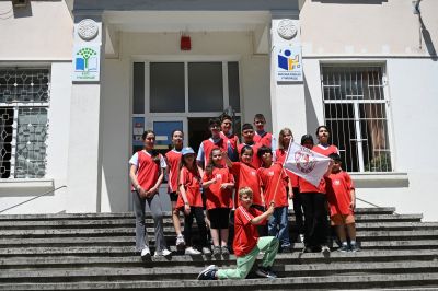 На 27.05 от 12:30 ч. в двора на ОУ ''Христо Ботев'' се проведе открита практика по история, човекът и обществото и физическо възпитание на тема: ''Игри на волята - Първо българско царство'' 1
