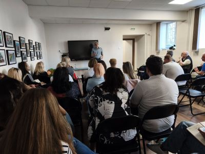 На 30.05.2026 г., се проведе едно изключително интересно и полезно за всички педагогически специалисти от ОУ "Христо Ботев" - Варна обучение на тема: "Стратегии за мотивиращо обучение на учениците" 1